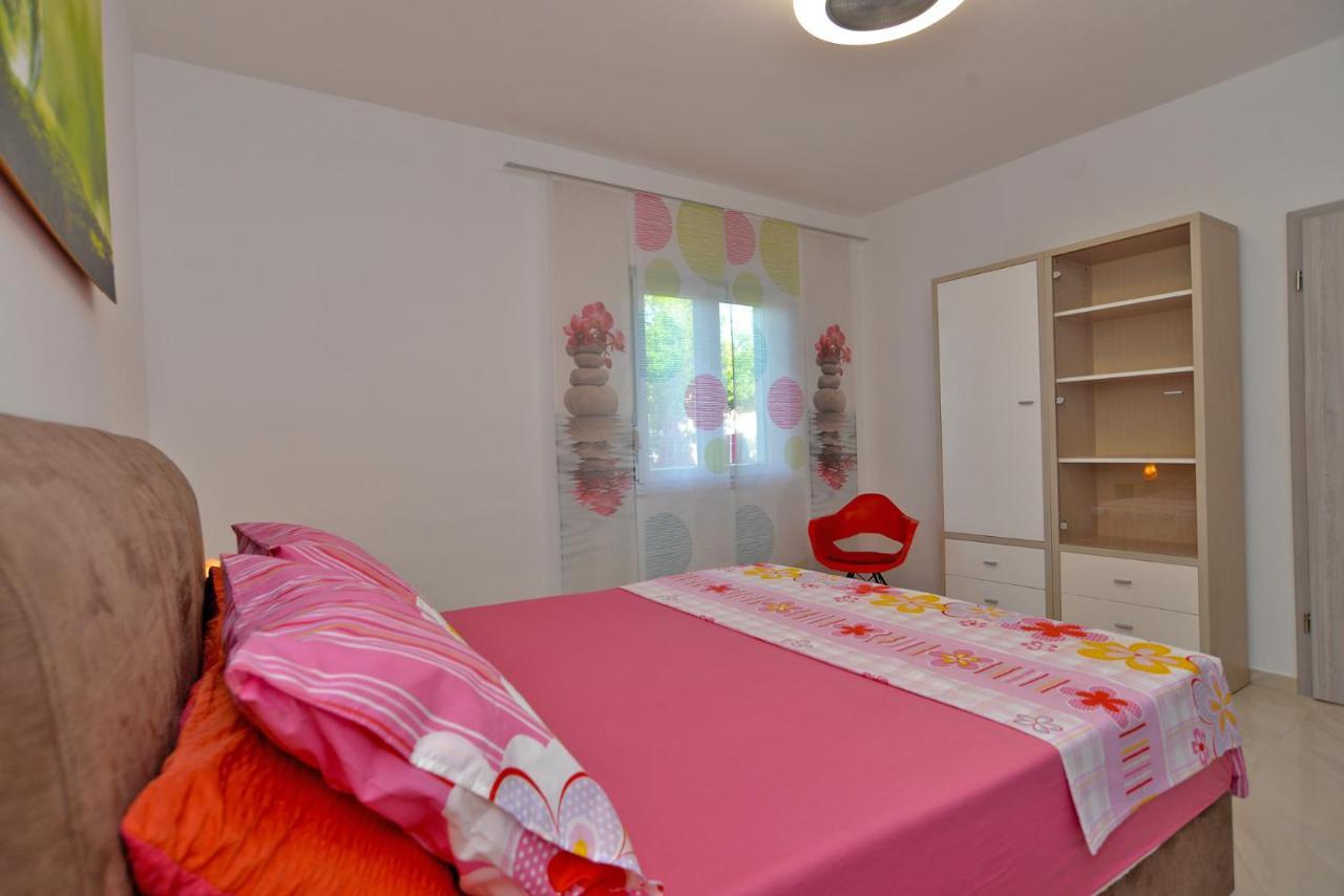Apartments Mala Vala 925 - Adapted Fazana Ngoại thất bức ảnh